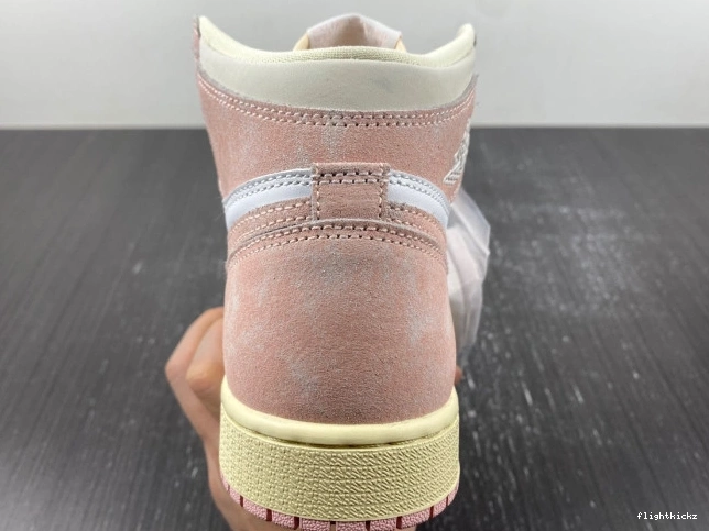 OG Washed Pink High Air Jordan (Women's) FD2596-600 Retro 1 0807